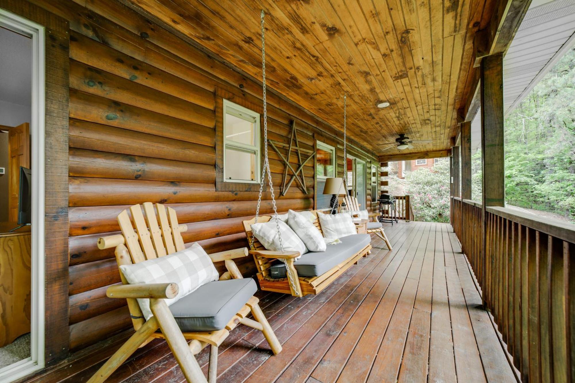Peaceful Smoky Mountain Cabin With Deck And Fire Pit! Waynesville Zewnętrze zdjęcie